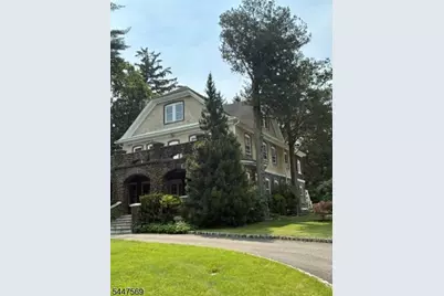 679 Mountain Blvd #2, Watchung, NJ 07069 - Photo 1