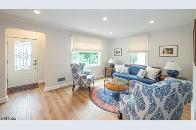 34 Devonshire Rd, Cedar Grove, NJ 07009 - Photo 4
