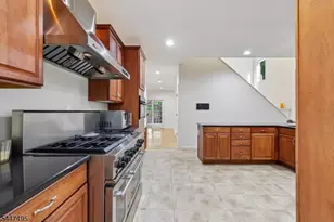 8 Pring Ct, West Orange Township, NJ 07052 - Photo 10