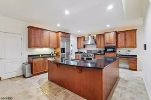 8 Pring Ct, West Orange Township, NJ 07052 - Photo 8