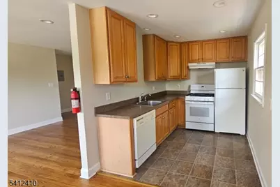 201 Vail St #4b, Hackettstown, NJ 07840 - Photo 2