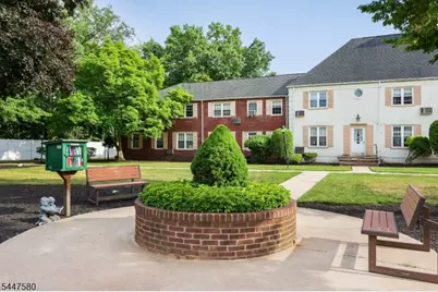46 F Parkway Village, Cranford Township, NJ 07016 - Photo 16