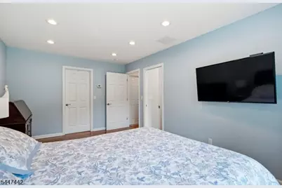 203 W Lake Shore Dr, Rockaway Township, NJ 07866 - Photo 16