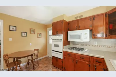 11 Munsee Dr, Cranford Township, NJ 07016 - Photo 16