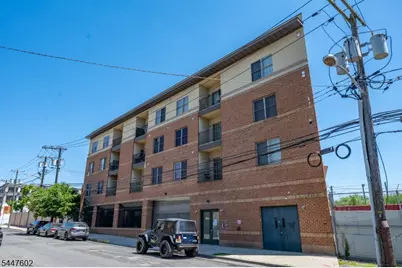 15-19 Tichenor Ln #406, Newark, NJ 07114 - Photo 4