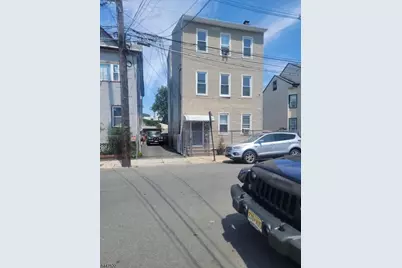 40 Manchester Ave, Paterson, NJ 07502 - Photo 2