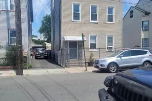 40 Manchester Ave, Paterson, NJ 07502 - Photo 2