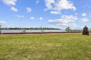 358 Rector, Perth Amboy, NJ 08861 - Photo 24