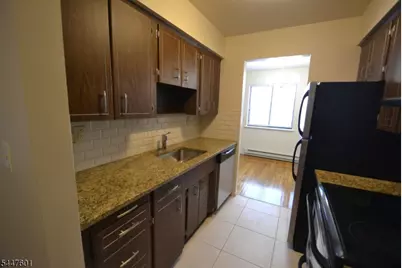 121 Grove St #3, Clifton, NJ 07013 - Photo 2