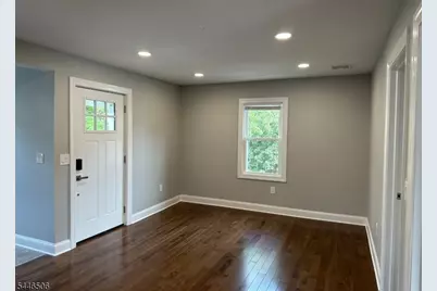 20 Van Dyke Pl #2, Summit, NJ 07901 - Photo 2