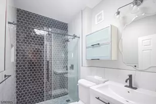 54-60 McWhorter St, Newark, NJ 07105 - Photo 10
