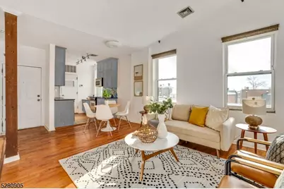 54-60 McWhorter St #307, Newark, NJ 07105 - Photo 4