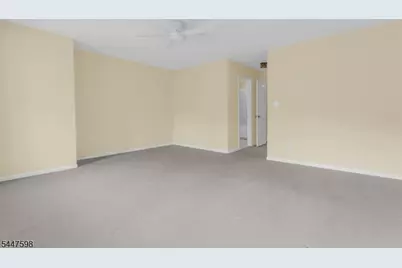 154 Leeds Ct #154, Madison, NJ 07940 - Photo 16