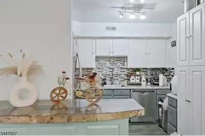 337 18th Ave, Newark, NJ 07108 - Photo 28