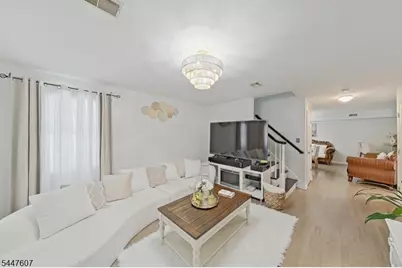 337 18th Ave, Newark, NJ 07108 - Photo 14