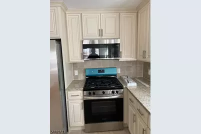 57 Woodside Pl, Newark, NJ 07104 - Photo 2