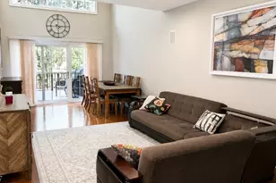 28 Camlet Ct, Roseland, NJ 07068 - Photo 2
