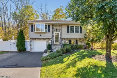 36 Mackenzie Rd, Hampton Boro, NJ 08827 - Photo 2