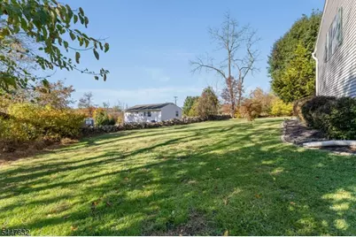 36 Mackenzie Rd, Hampton Boro, NJ 08827 - Photo 6