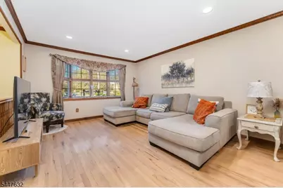 36 Mackenzie Rd, Hampton Boro, NJ 08827 - Photo 10