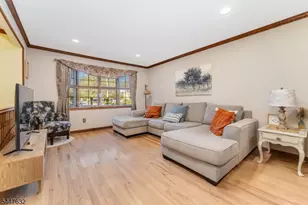 36 MacKenzie Rd, Hampton Boro, NJ 08827 - Photo 10