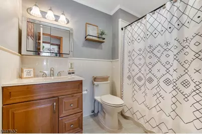 36 Mackenzie Rd, Hampton Boro, NJ 08827 - Photo 22