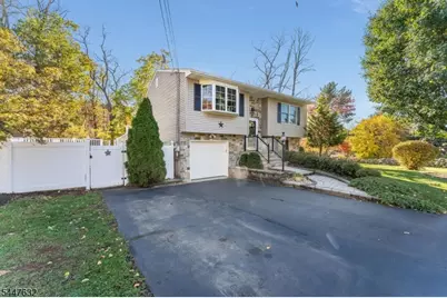 36 Mackenzie Rd, Hampton Boro, NJ 08827 - Photo 4
