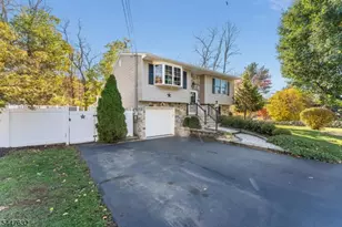 36 MacKenzie Rd, Hampton Boro, NJ 08827 - Photo 4