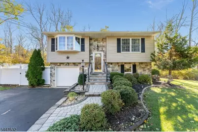 36 Mackenzie Rd, Hampton Boro, NJ 08827 - Photo 1