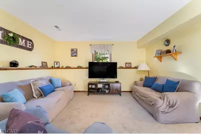 36 Mackenzie Rd, Hampton Boro, NJ 08827 - Photo 24