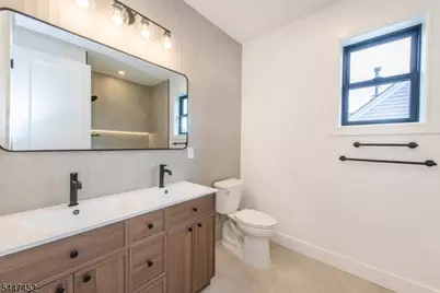 38 Lehigh Ave, Clifton, NJ 07012 - Photo 18