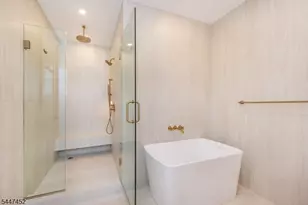 38 Lehigh Ave, Clifton, NJ 07012 - Photo 16