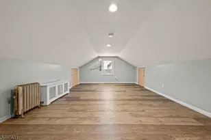 22 Meeker Pl, Millburn, NJ 07041 - Photo 12