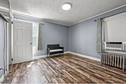 22 Meeker Pl, Millburn, NJ 07041 - Photo 10