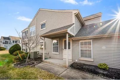 11D Rothwell Dr, Monroe Township, NJ 08831 - Photo 4