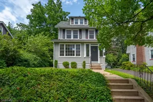 11 Lincoln Pl, Maplewood, NJ 07040 - Photo 1