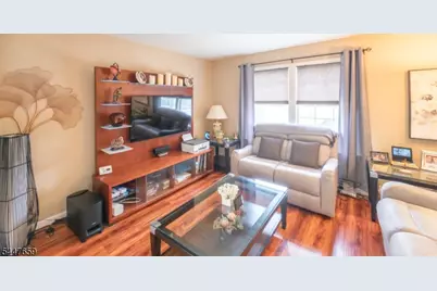 6B Patrick Henry Ct, Monroe Township, NJ 08831 - Photo 4