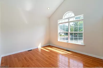 2 Pickering Cir, Montgomery Township, NJ 08540 - Photo 6