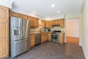 903 Springhouse Dr, Readington, NJ 08889 - Photo 8