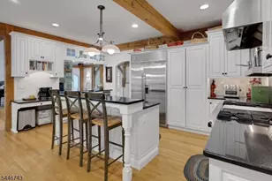 9 Beacon Hill Dr, Chester, NJ 07930 - Photo 12