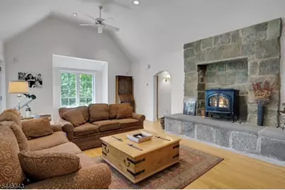9 Beacon Hill Dr, Chester, NJ 07930 - Photo 16
