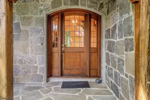 9 Beacon Hill Dr, Chester, NJ 07930 - Photo 4