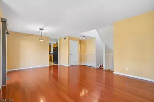 216 Copeley Way, North Brunswick Township, NJ 08902 - Photo 4