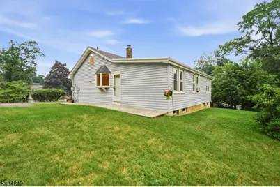 3 King Rd, Roxbury Township, NJ 07850 - Photo 2