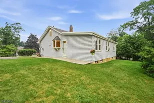 3 King Rd, Roxbury Township, NJ 07850 - Photo 2
