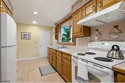 3 King Rd, Roxbury Township, NJ 07850 - Photo 12