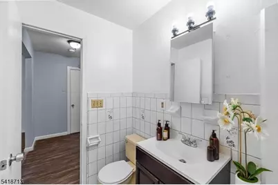 250 Clendenny Ave #4, Jersey City, NJ 07304 - Photo 6