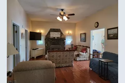 21 Meteor Trl, Byram Township, NJ 07821 - Photo 10