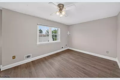 301 Windsor Ct, Hillsborough Township, NJ 08844 - Photo 32