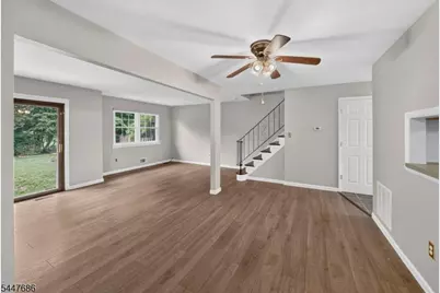 301 Windsor Ct, Hillsborough Township, NJ 08844 - Photo 2